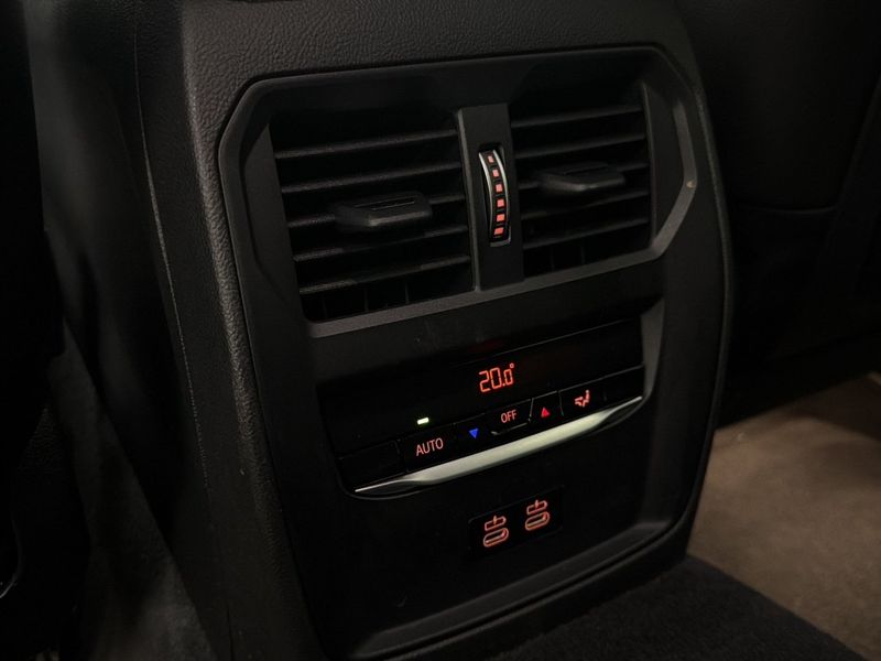 BMW 330 bild 17