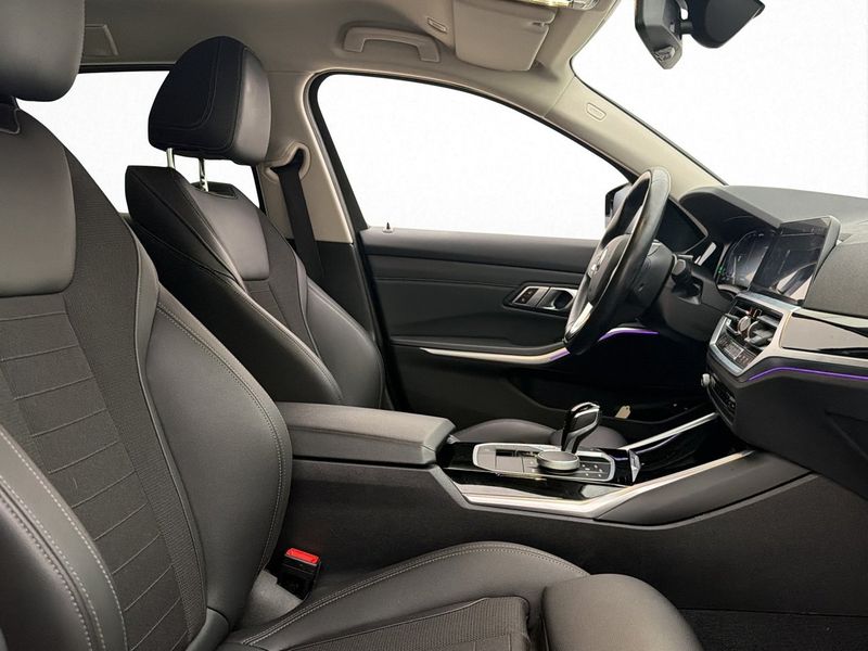 BMW 330 bild 14