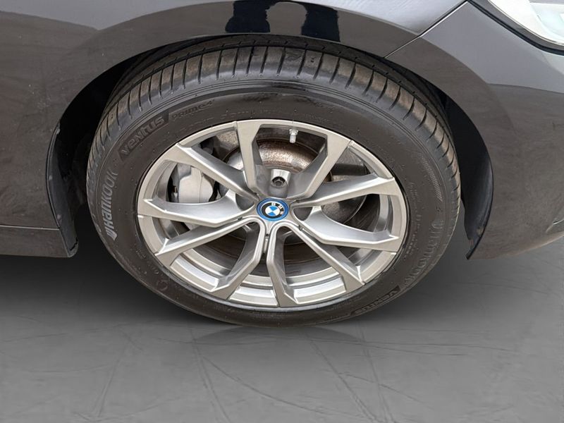 BMW 330 bild 38