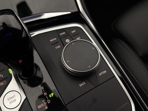 BMW 330 bild 19