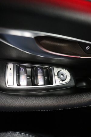 Mercedes E220 bild 25