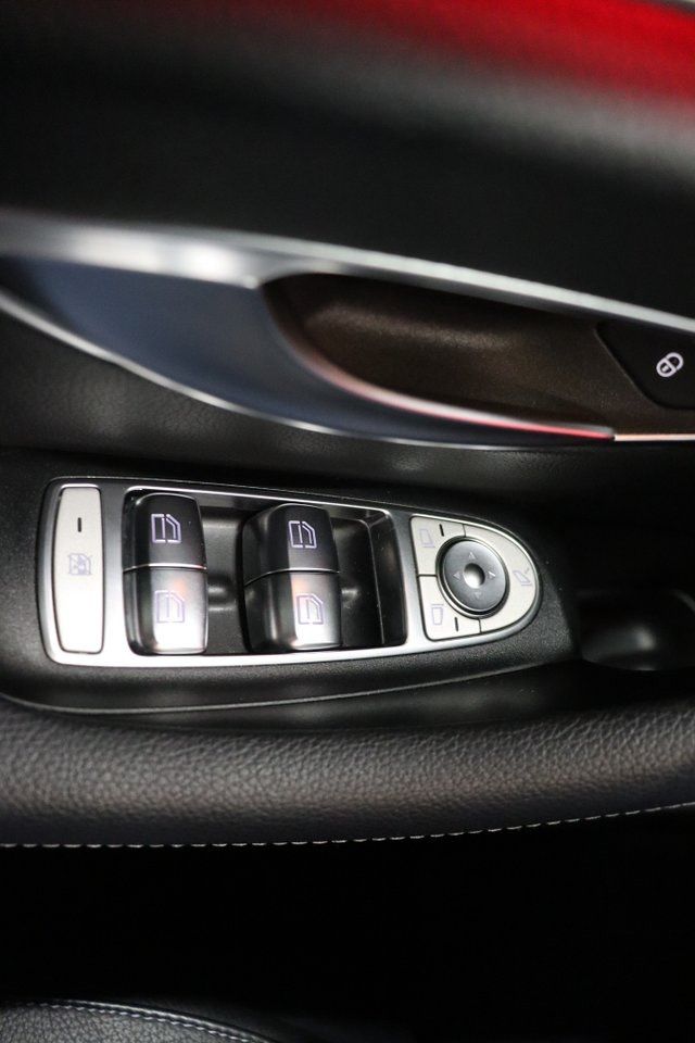 Mercedes E220 bild 25