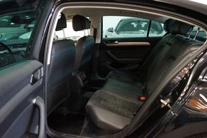Volkswagen Passat bild 12