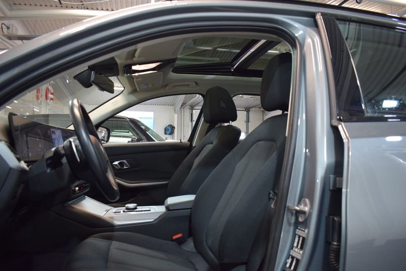 BMW 320 bild 10
