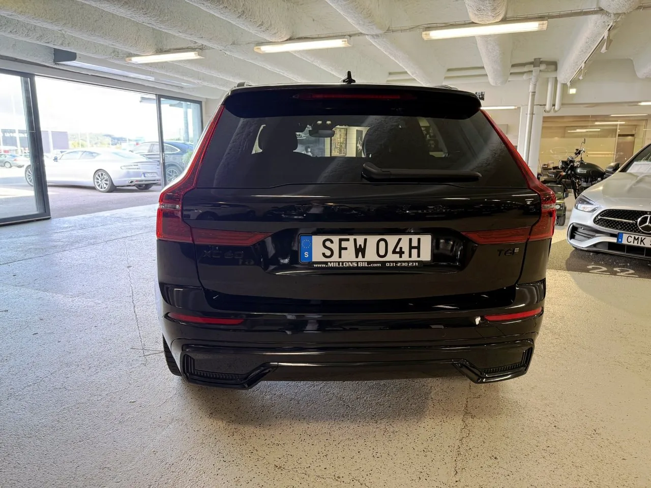 Vehicle image 7