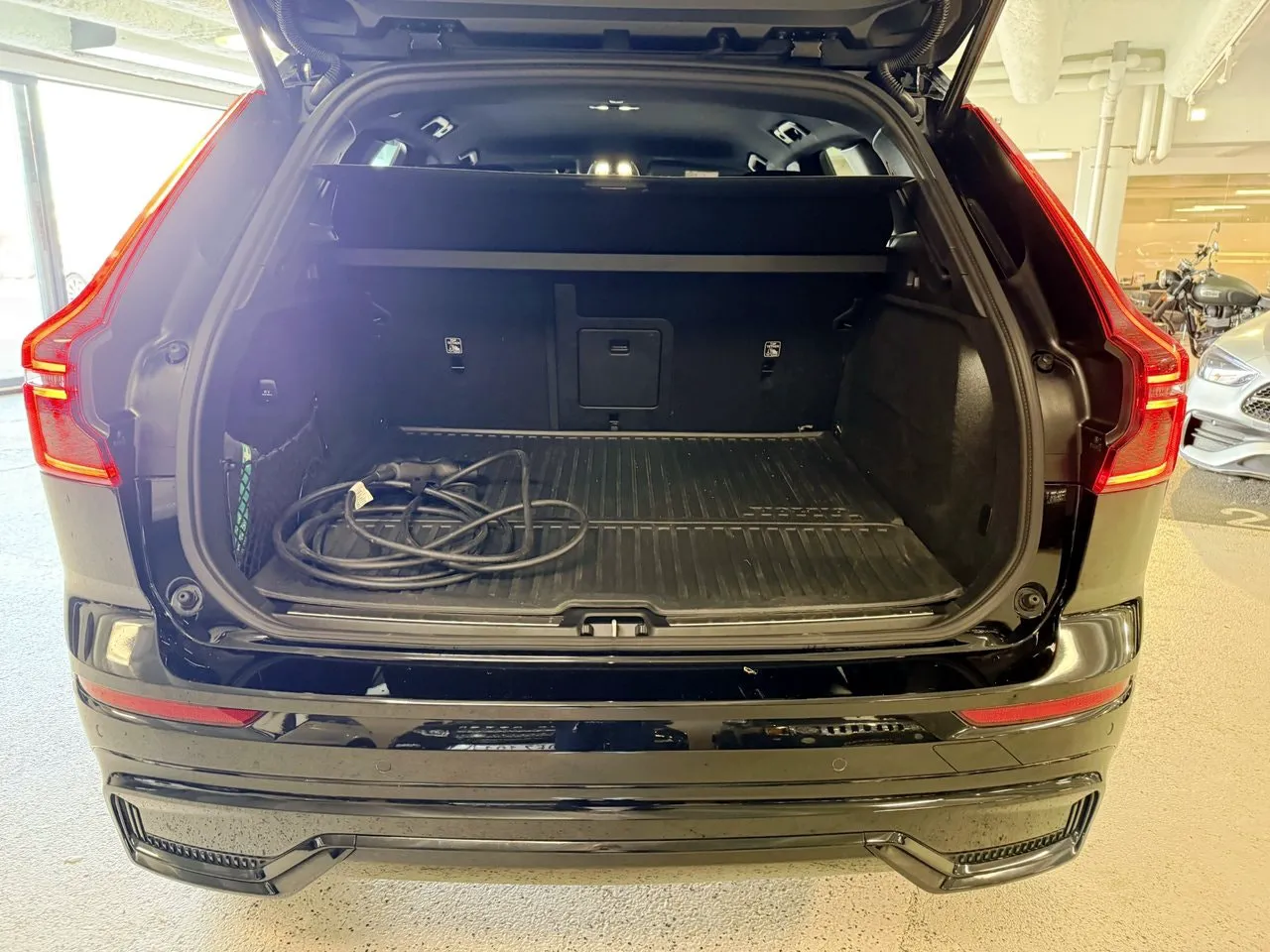 Vehicle image 21