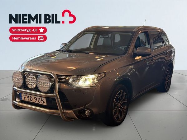 Mitsubishi Outlander PHEV CVT Business Drag/MoK-Värm/S&V/Kamera/Extraljus - 2015