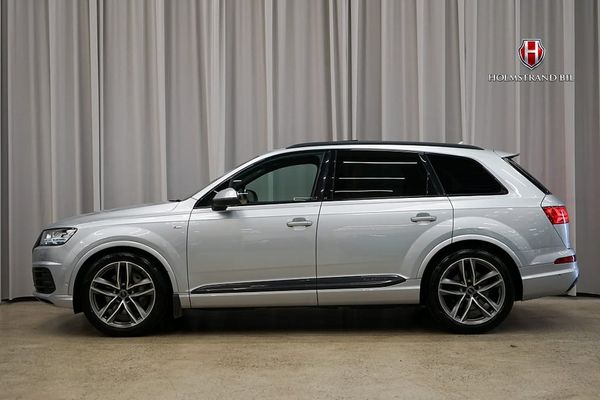 Audi Q7 3.0 TDI V6 S line Pano Drag Valcona Rut-quilt BOSE Luft - 2018