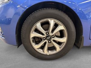 Hyundai i20 bild 8