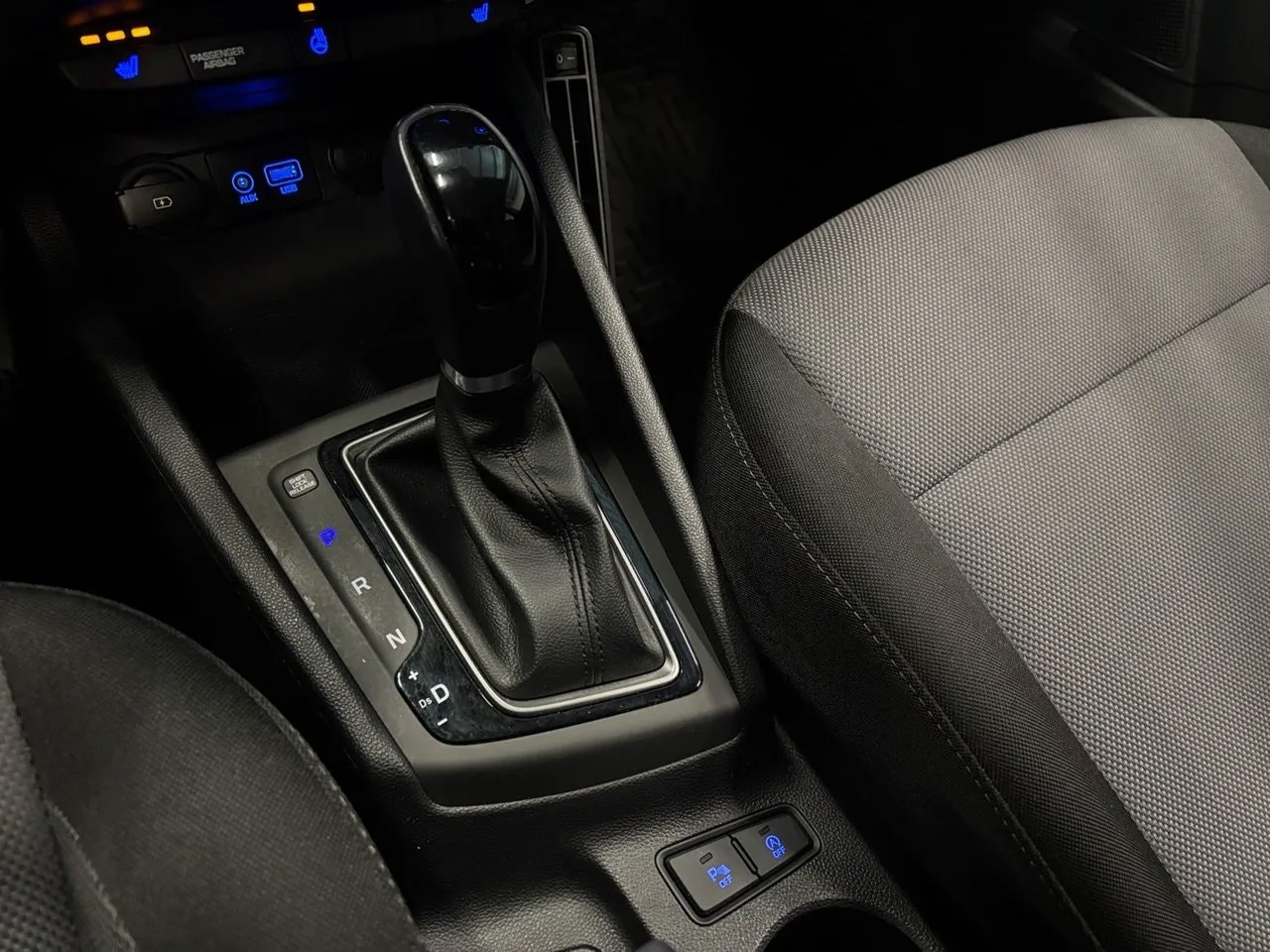 Vehicle image 20
