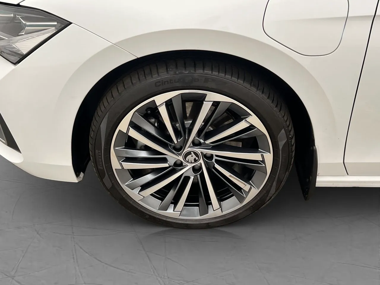 Vehicle image 36