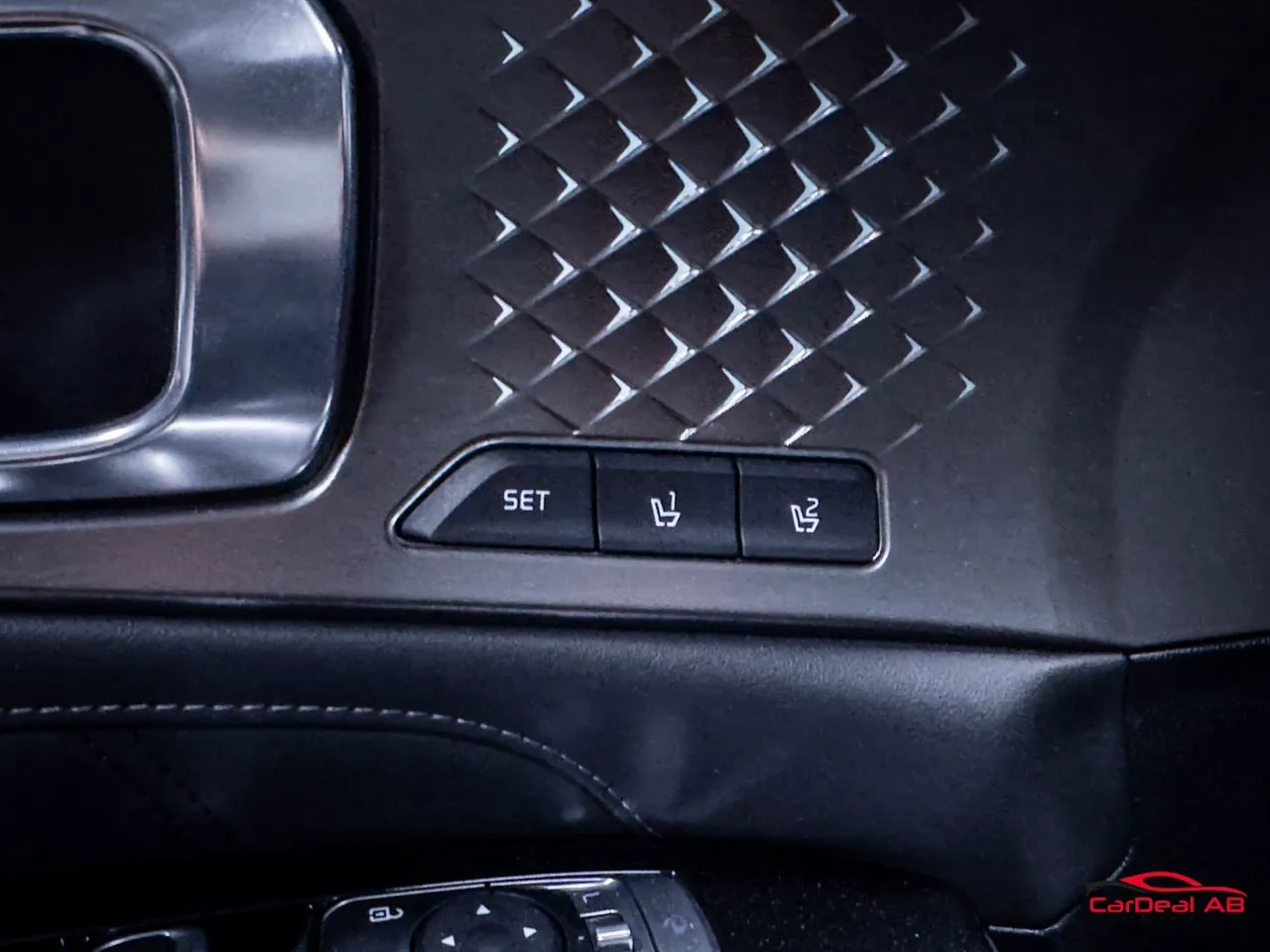 Vehicle image 36