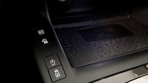 Jaguar E-Pace bild 18