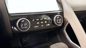 Jaguar E-Pace bild 17
