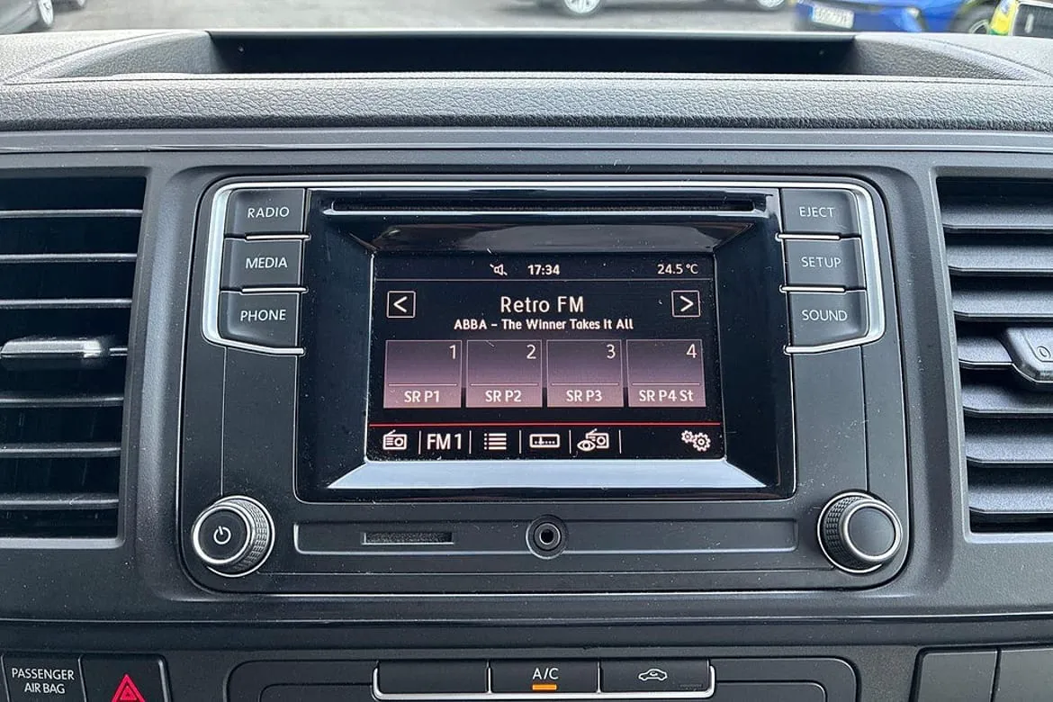 Vehicle image 14