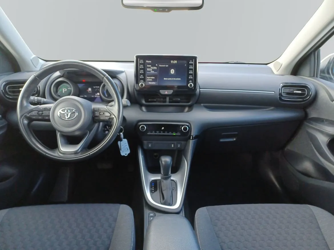 Vehicle image 7