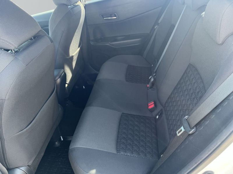 Toyota C-HR bild 7