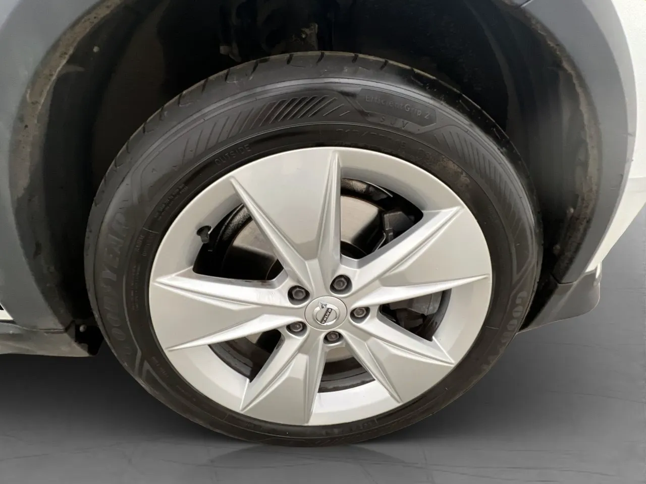 Vehicle image 33