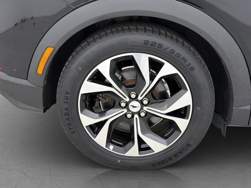 Ford Mustang Mach-E bild 27
