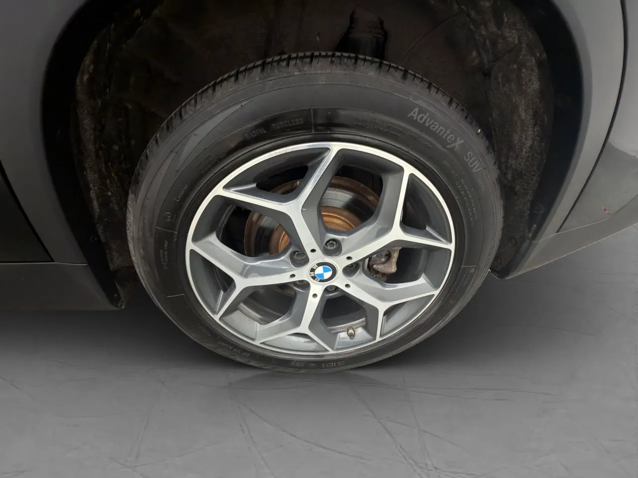 Vehicle image 30