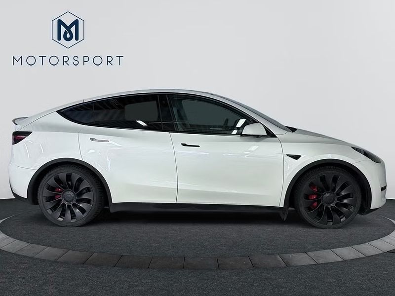 Tesla Model Y bild 9