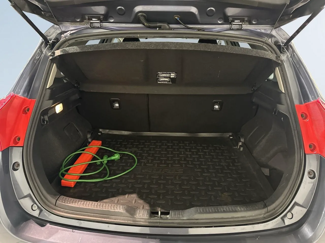 Vehicle image 11
