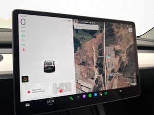 Tesla Model Y bild 15