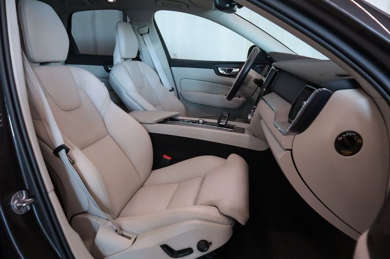 Volvo XC60 bild 8