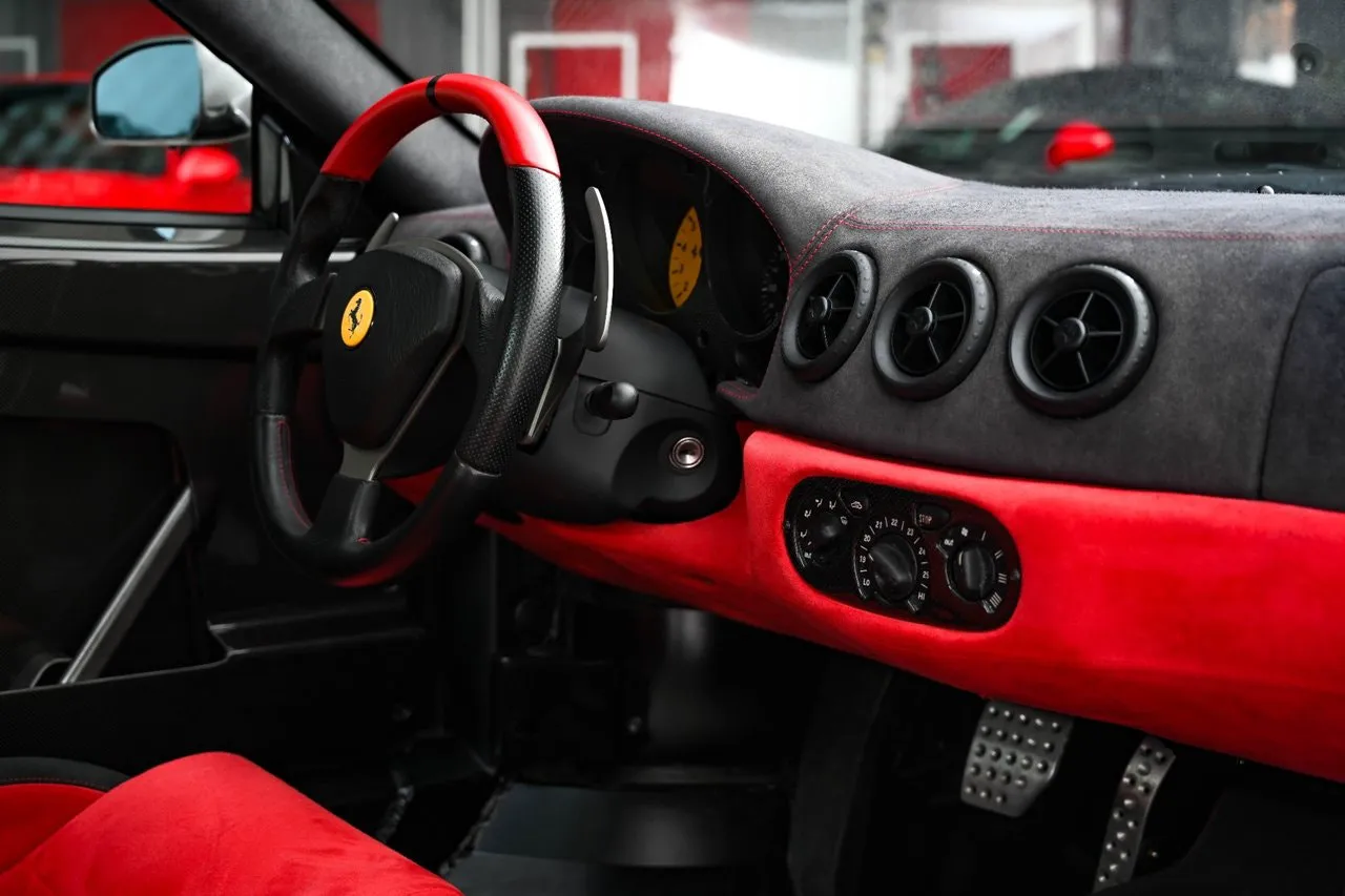 Vehicle image 22