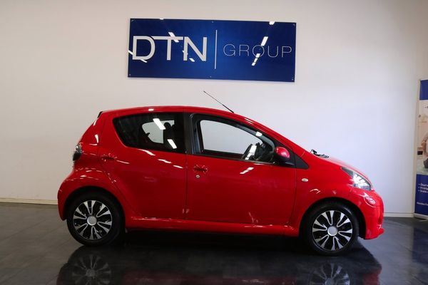 Toyota Aygo 5-dörrar/1.0/VVT/AUTOVÄLVÅRDAD/BLUETOOTH/KAMKEDJA - 2014