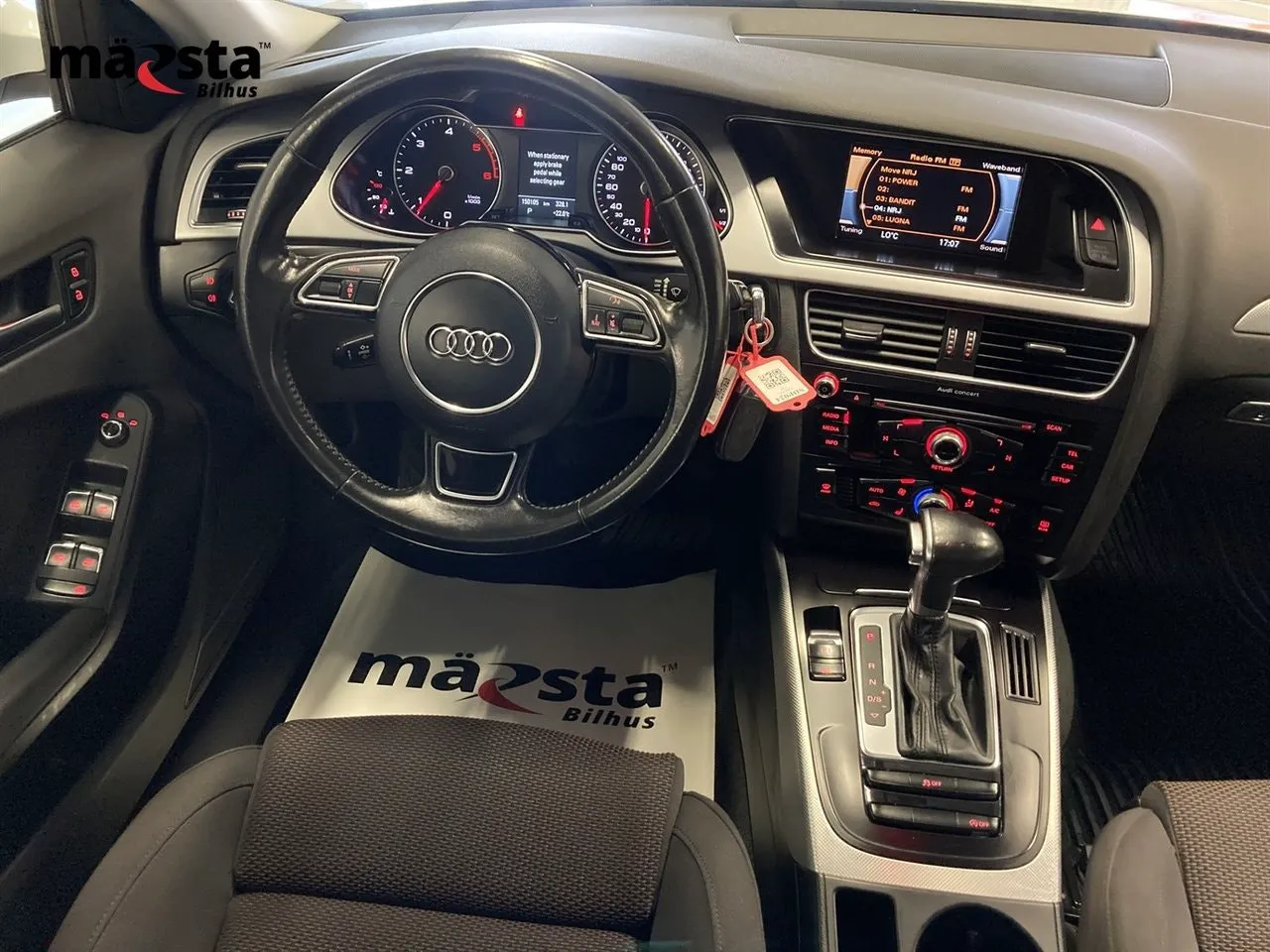 Vehicle image 14