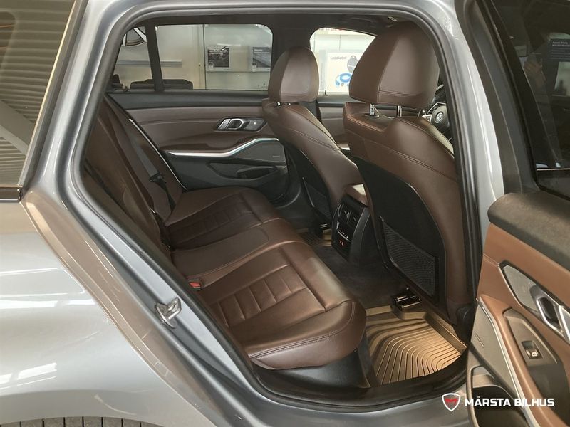 BMW 330 bild 9
