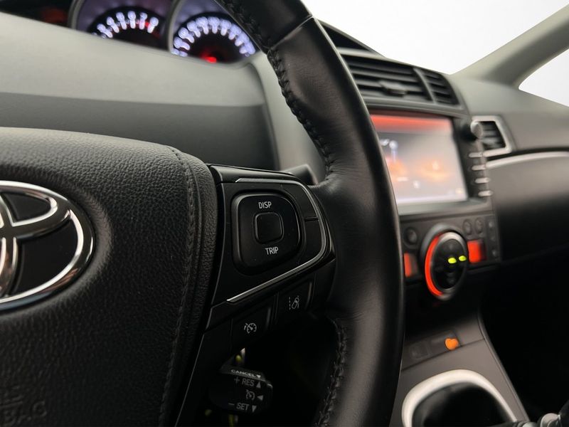 Toyota Verso bild 14