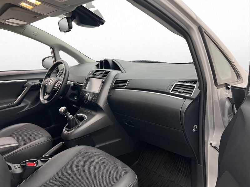 Toyota Verso bild 21