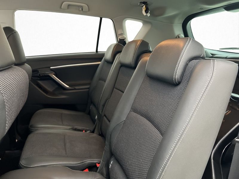 Toyota Verso bild 22