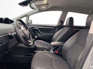 Toyota Verso bild 10