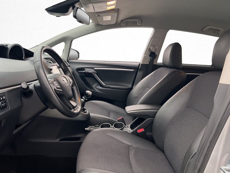 Toyota Verso bild 10