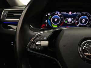 Skoda Superb bild 16
