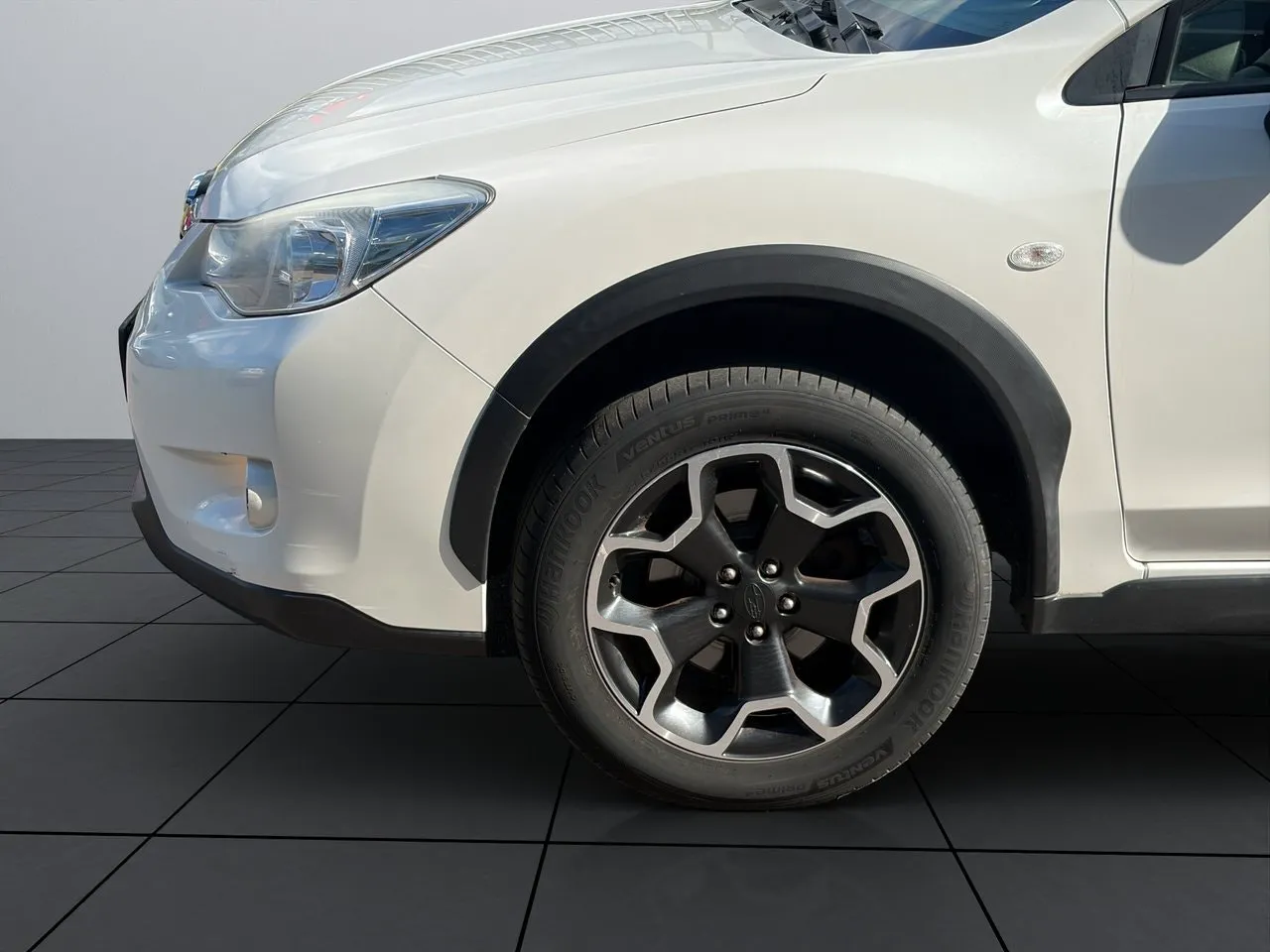Vehicle image 18