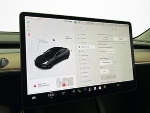 Tesla Model 3 bild 22