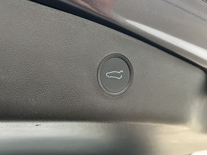 Tesla Model 3 bild 29