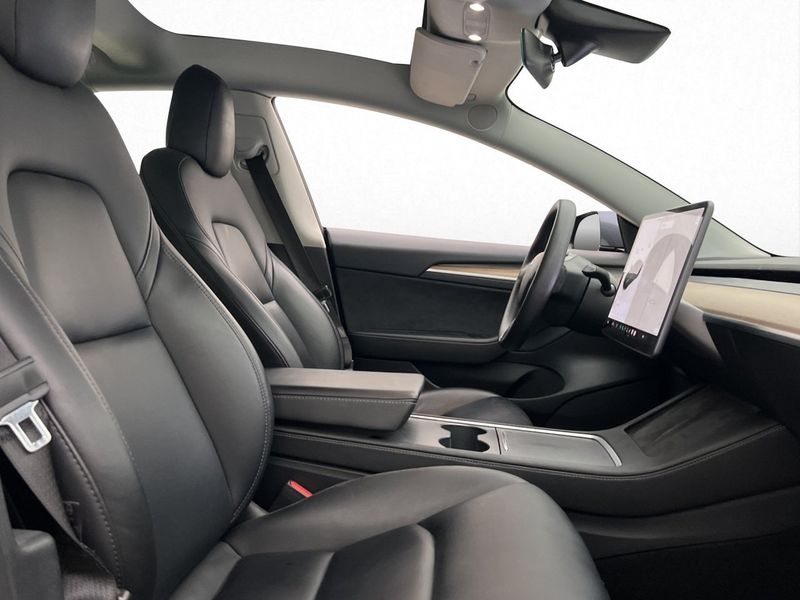 Tesla Model 3 bild 30