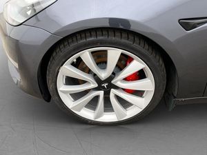 Tesla Model 3 bild 32