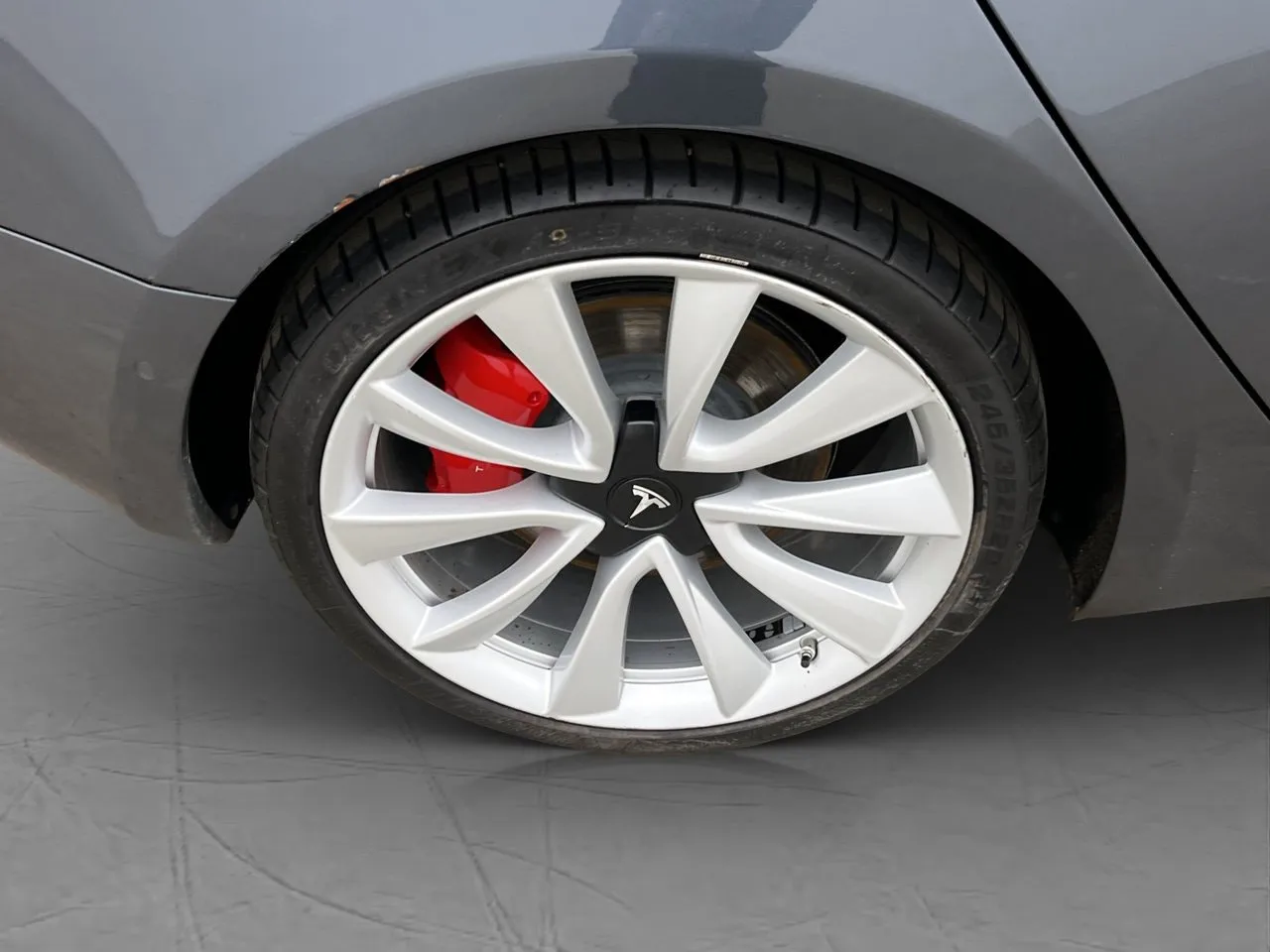 Vehicle image 33