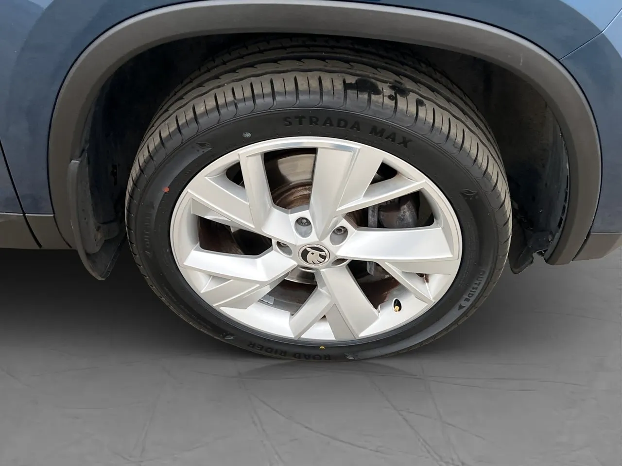 Vehicle image 31