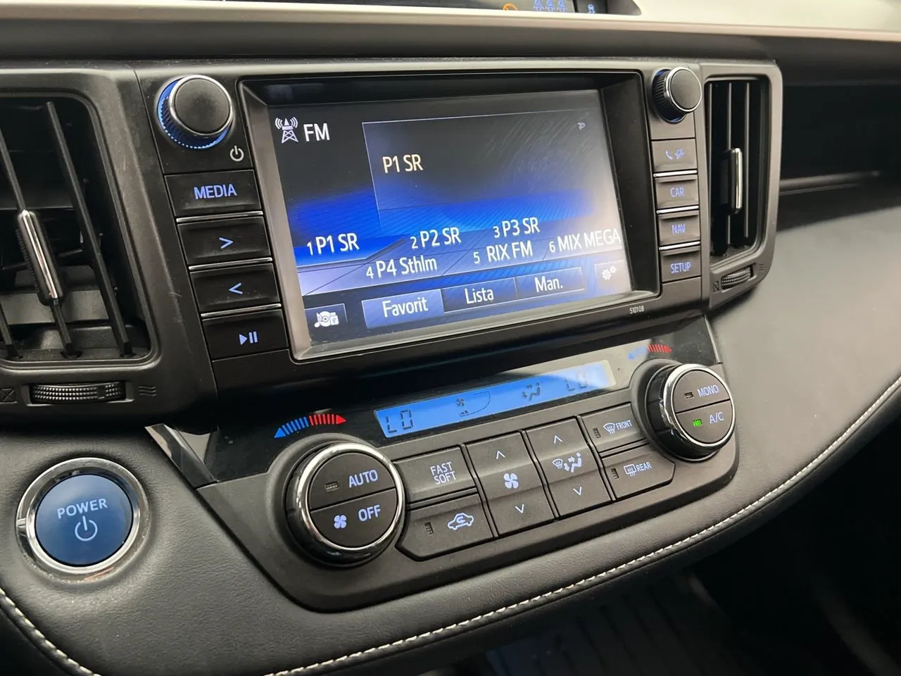 Vehicle image 16