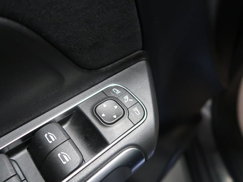 Mercedes GLB200 bild 32