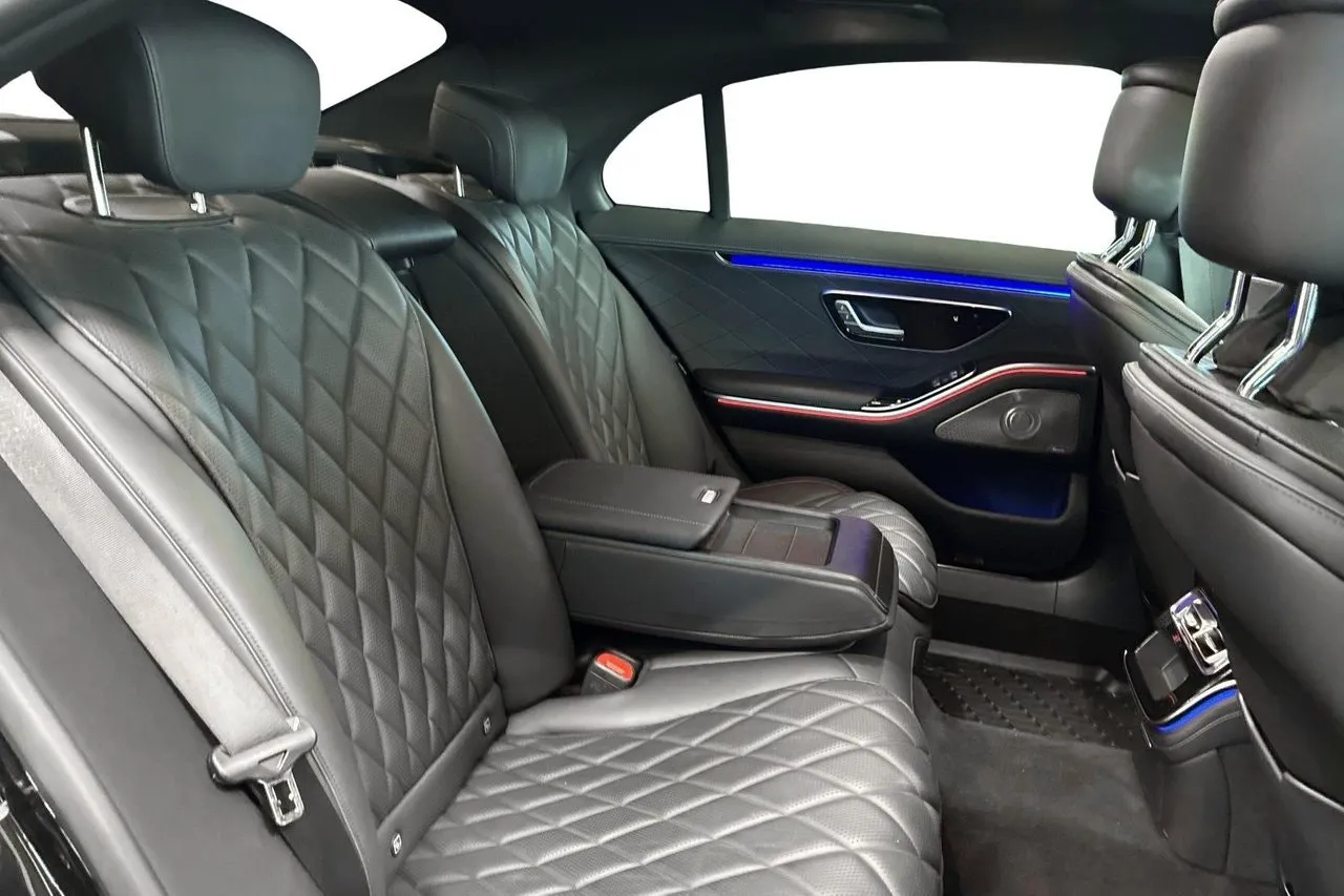 Vehicle image 31
