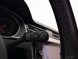 Volkswagen Passat bild 24