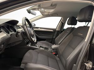 Volkswagen Passat bild 14